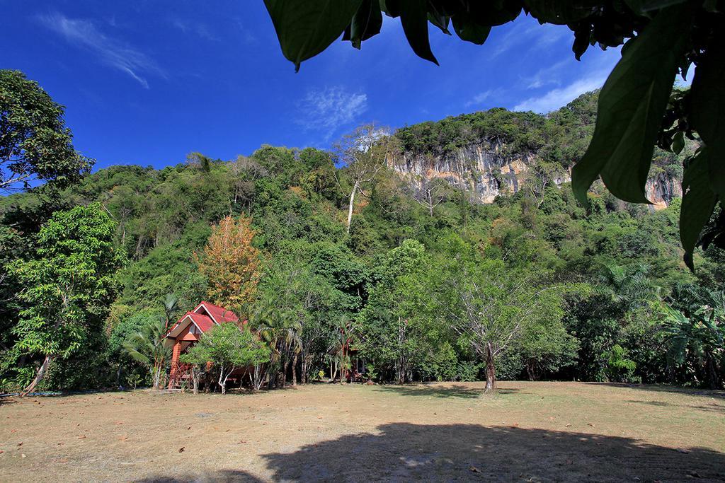 Langu Phupha Resort Satun Esterno foto